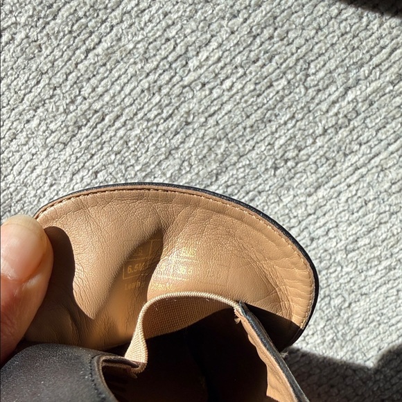 Sam Edelman Black Moccasins with Gold Detail - Picture 3 of 10